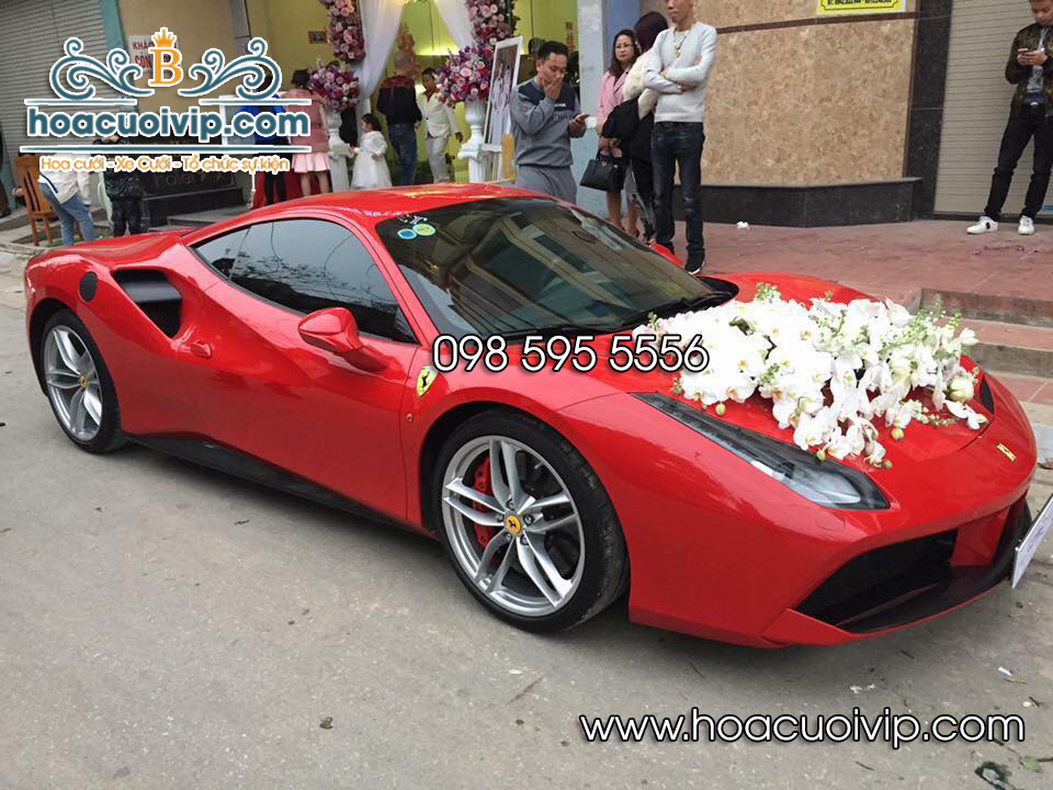 hoa cưới vip trang trí siêu xe Ferrari