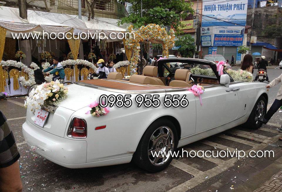 hoa cưới vip trang trí siêu xe rolls royce